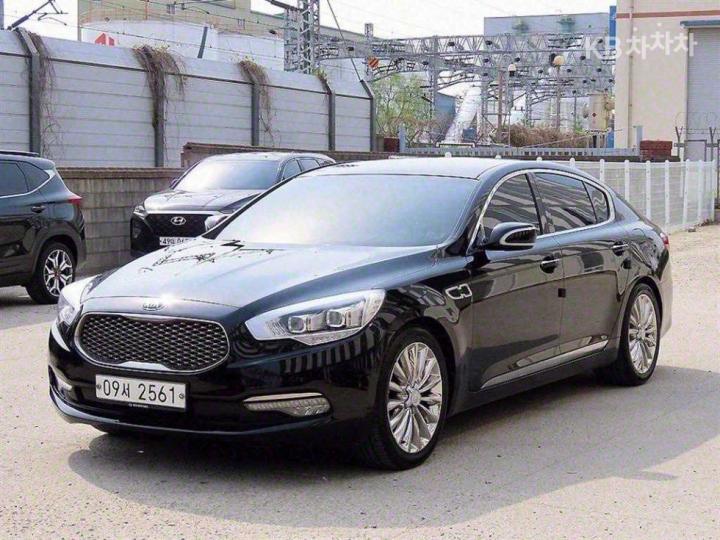 Kia K9 3.8 GDI Executive 3