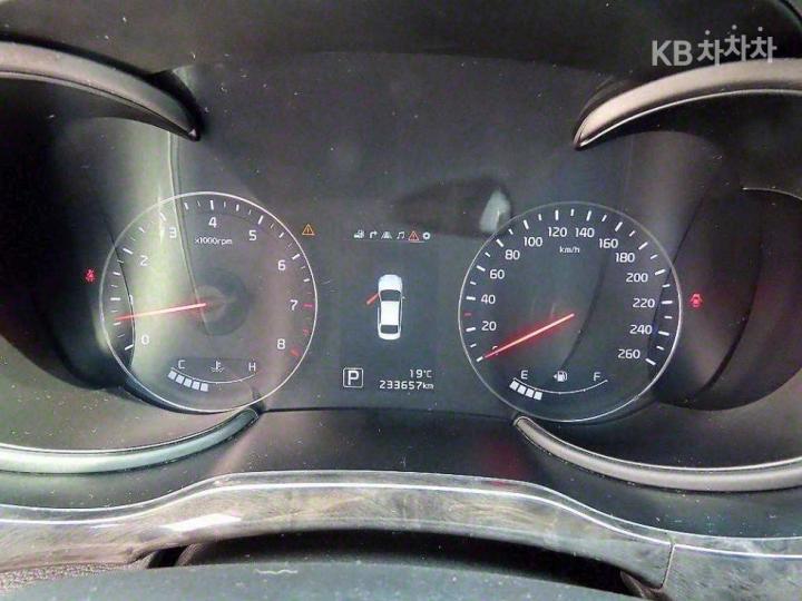 Kia K9 3.8 GDI Executive 10