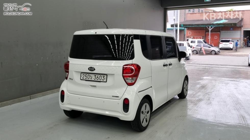 2021 - kia ray
