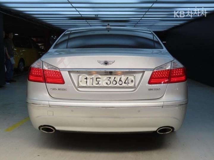 Hyundai Genesis BH380 LUXURY Base Type 4