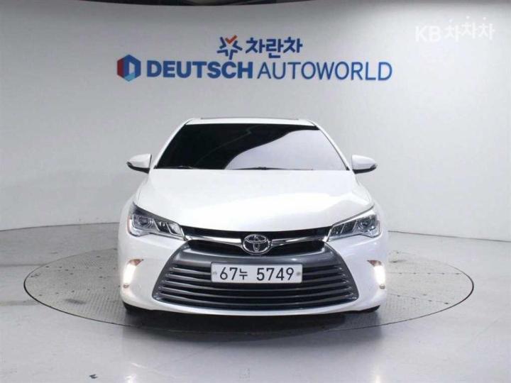 Toyota Camry New 2.5 XLE 4