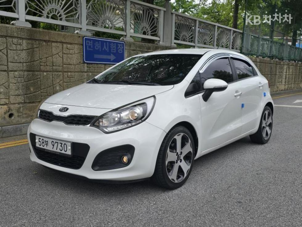 2013 kia pride