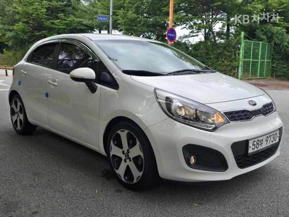 2013 - kia pride