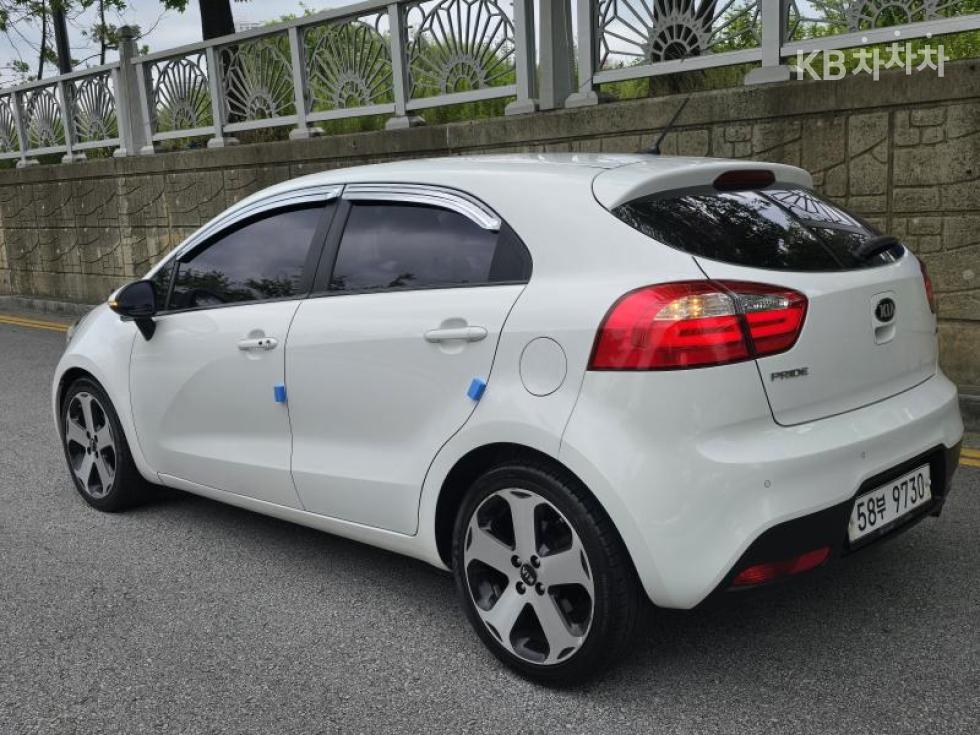 2013 - kia pride