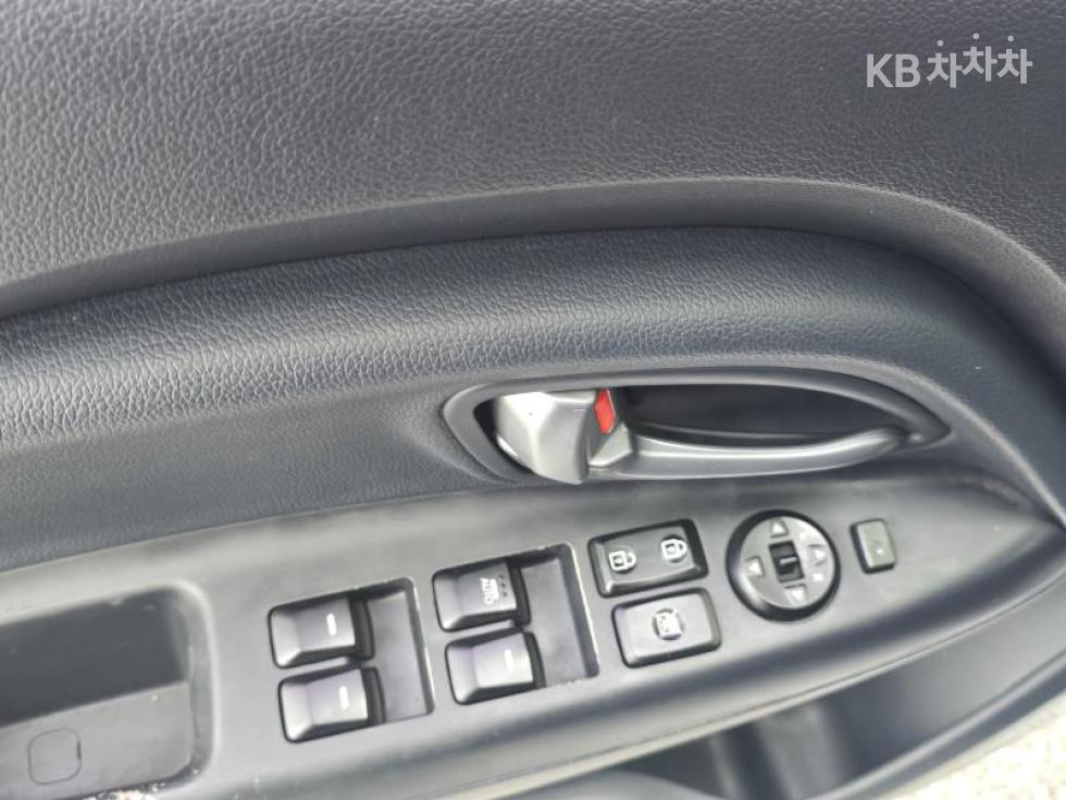 2013 - kia pride