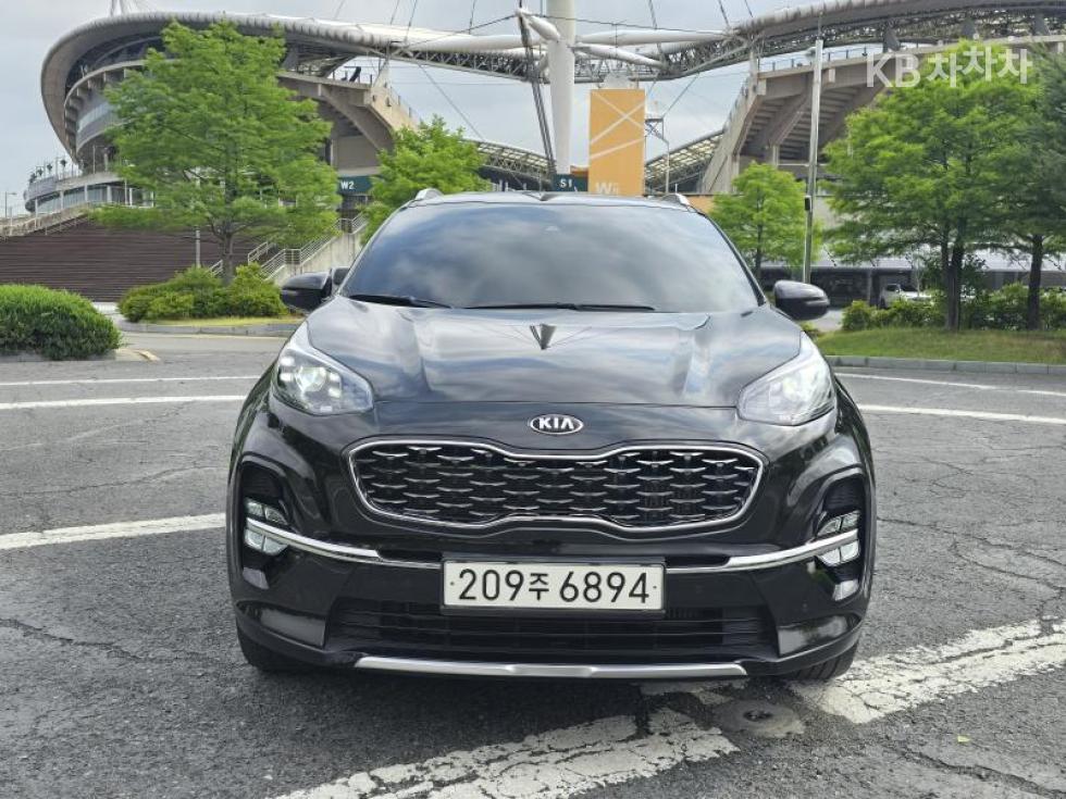 2022 - kia sportage
