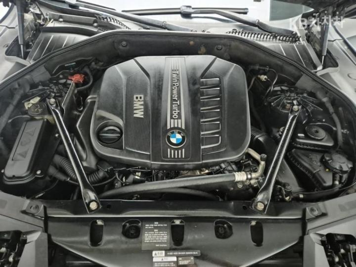 BMW 7 Series New 740d xDrive F01 6