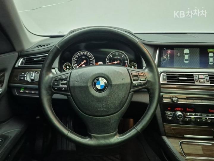 BMW 7 Series New 740d xDrive F01 10