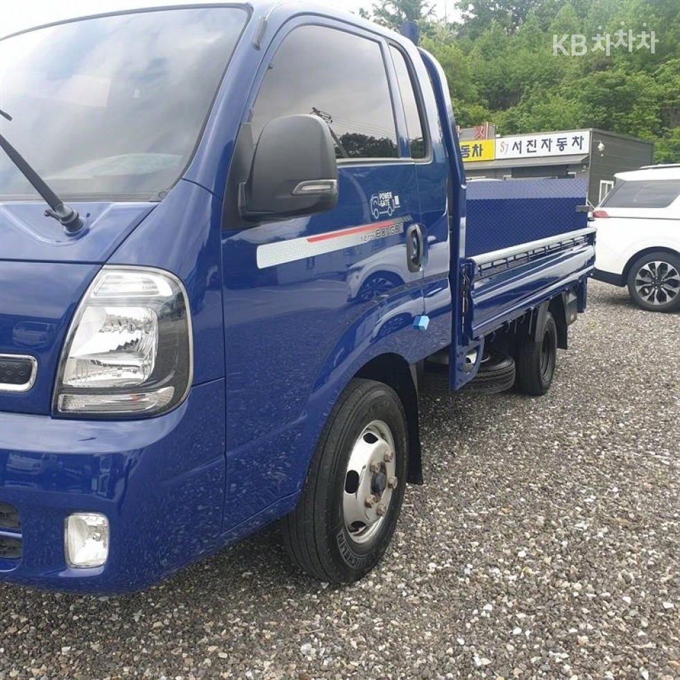 2021 - kia bongo iii
