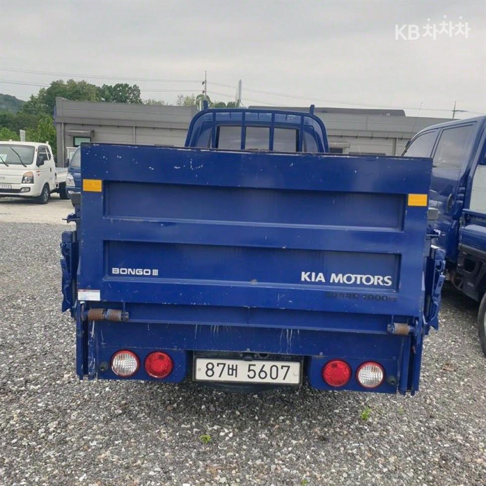 2021 - kia bongo iii