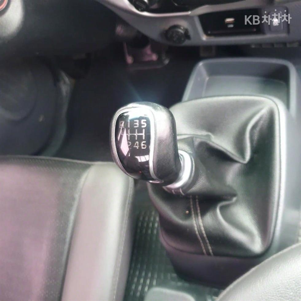 2021 - kia bongo iii