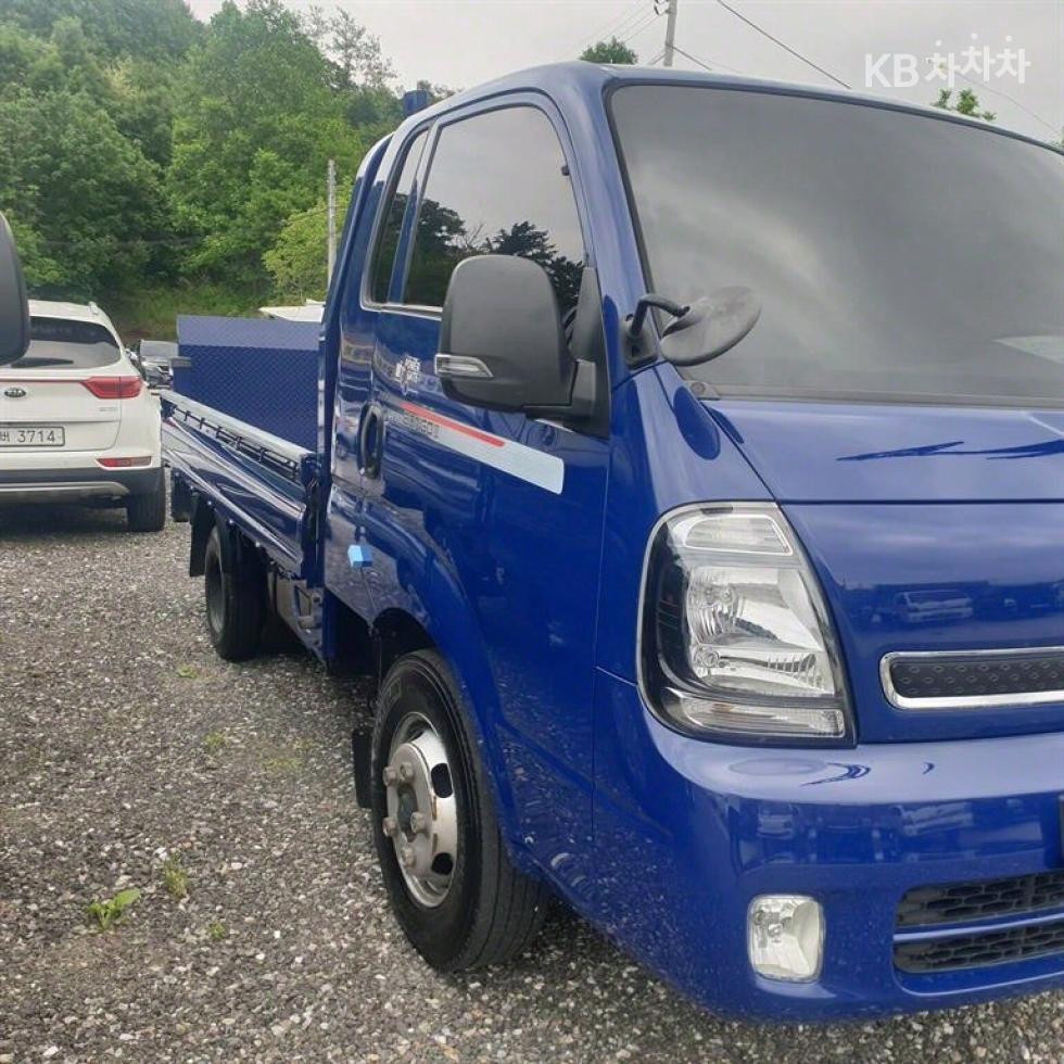 2021 - kia bongo iii