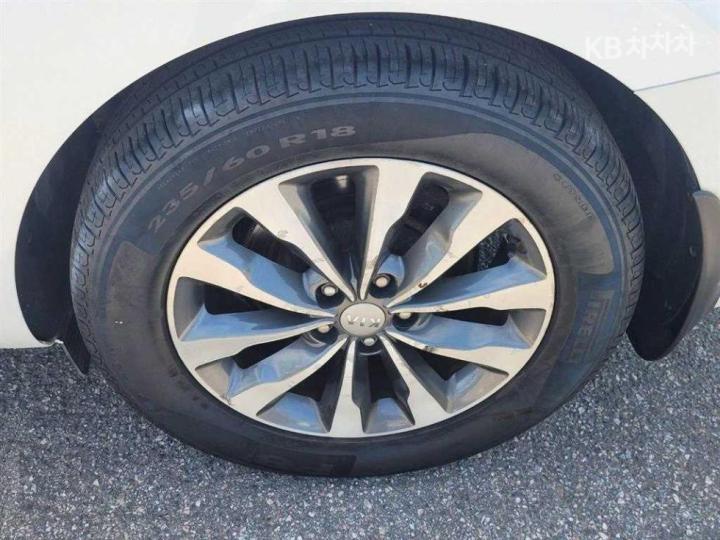 Kia Carnival 2.2 Diesel Luxury 7