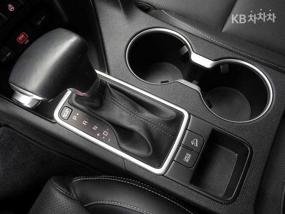 2020 - kia sportage