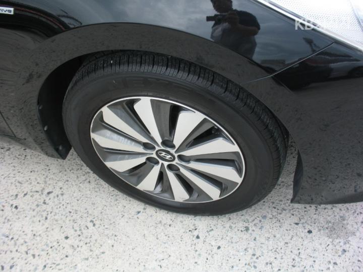 Hyundai Grandeur Hybrid Premium Collection 7