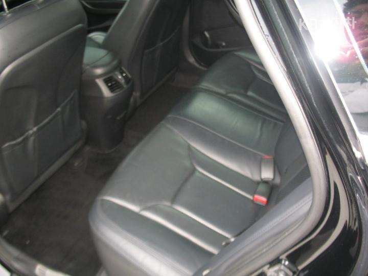 Hyundai Grandeur Hybrid Premium Collection 8