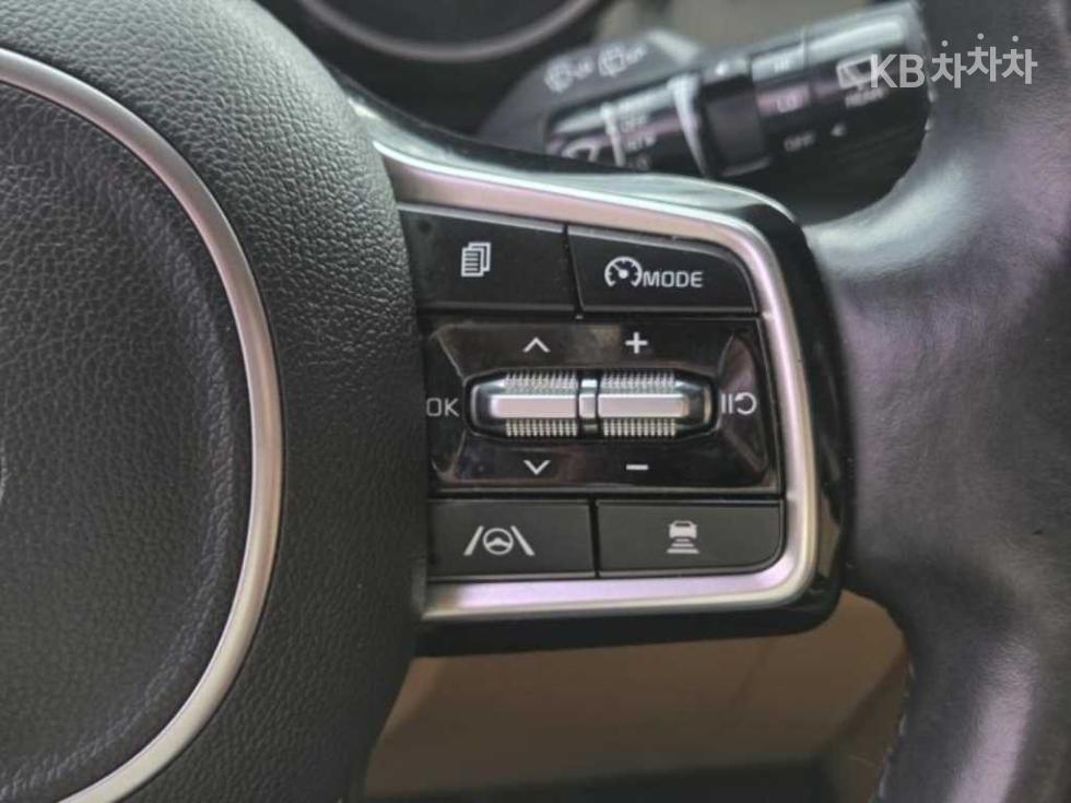 2021 - kia carnival