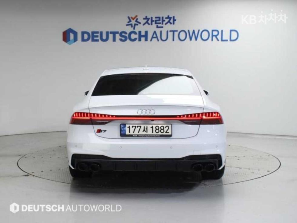 2021 - audi a7