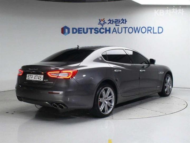 Maserati Quattroporte 3.0 V6 GranLusso 3