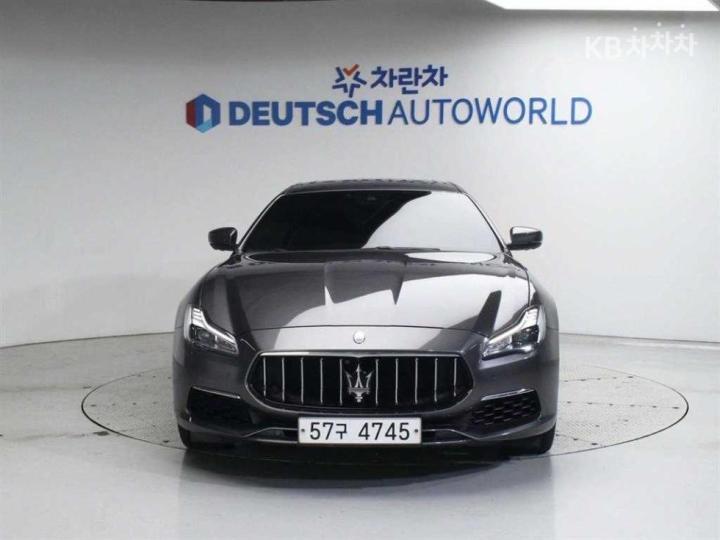 Maserati Quattroporte 3.0 V6 GranLusso 4