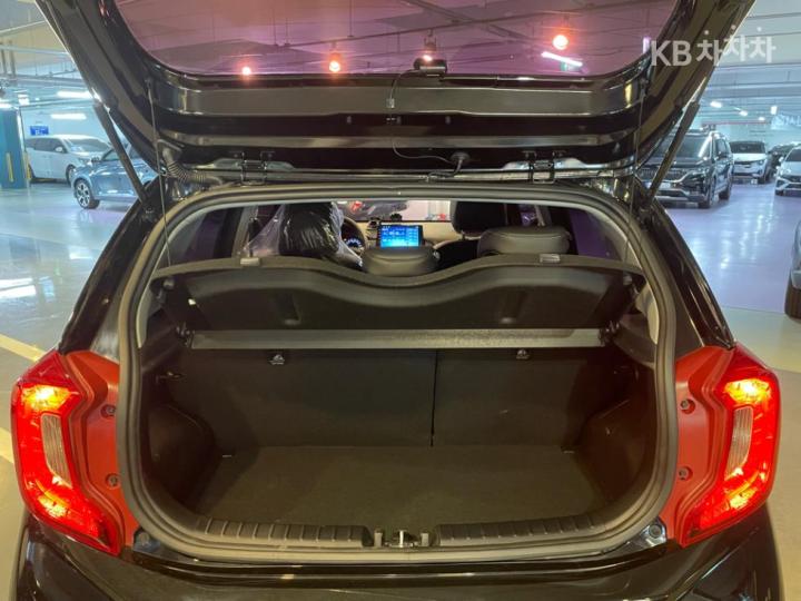 Kia Morning Urban JA 1.0 Gasoline Prestige 6