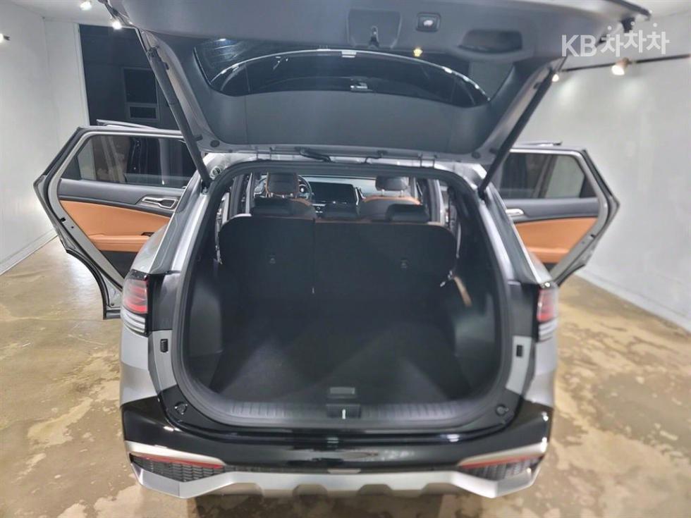 2022 - kia sportage