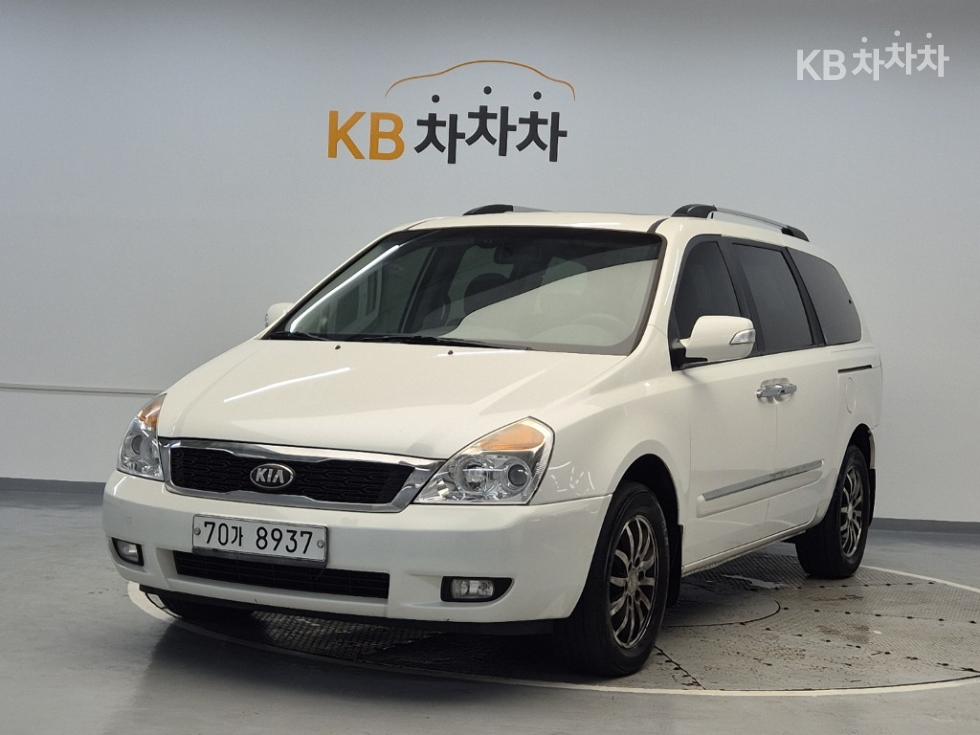 2013 kia carnival