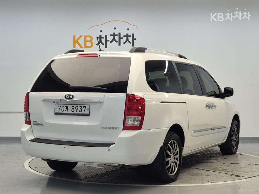 2013 - kia carnival