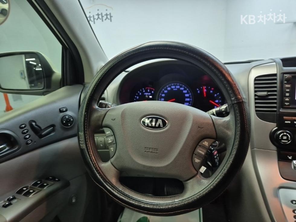 2013 - kia carnival