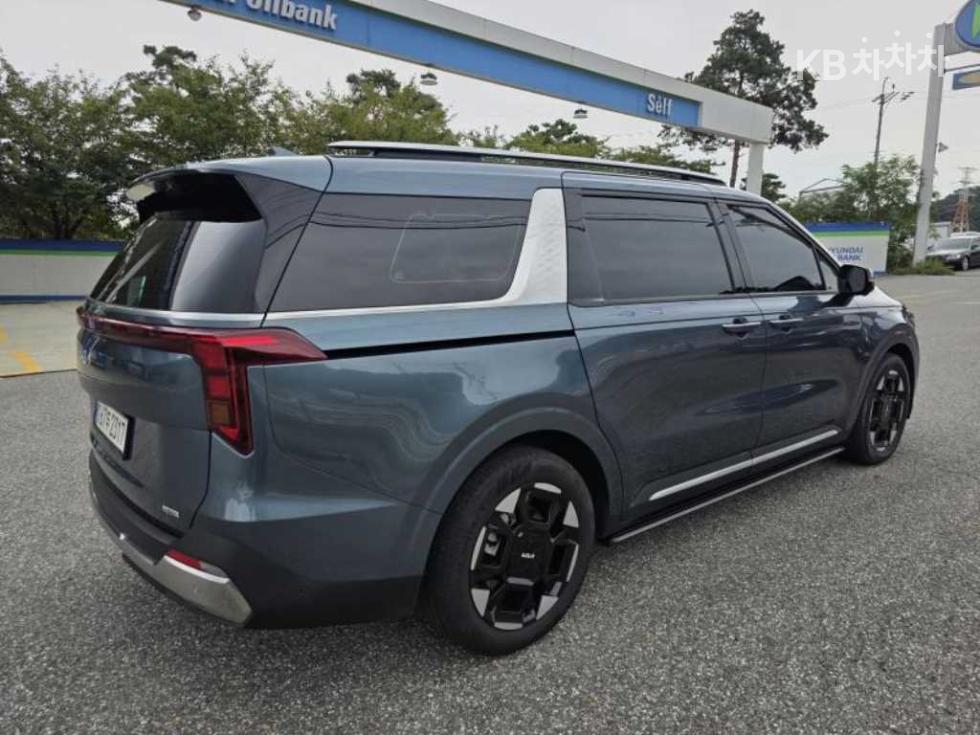 2024 - kia carnival