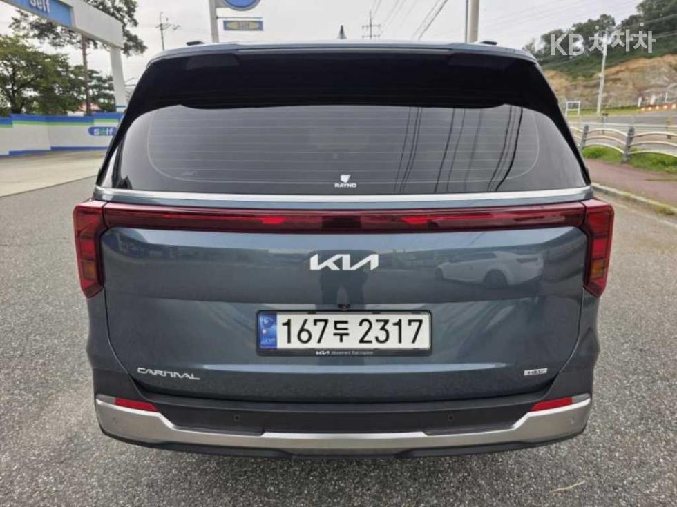 2024 - kia carnival