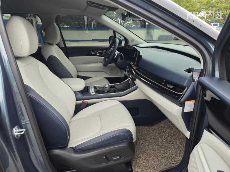 2024 - kia carnival