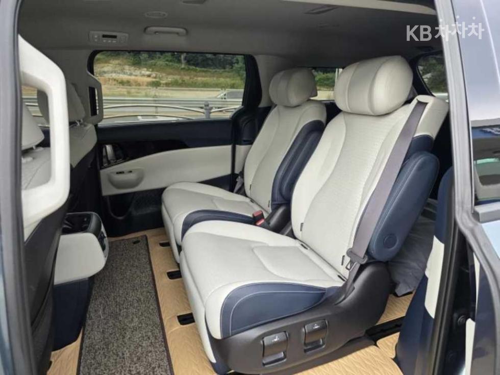 2024 - kia carnival