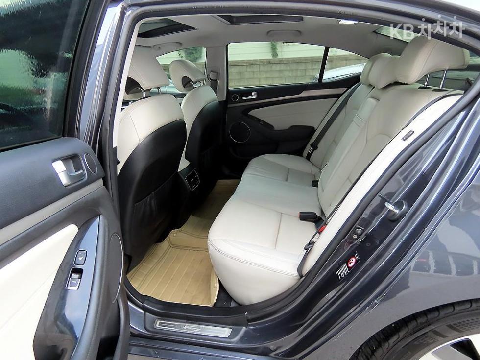 2015 - kia k7