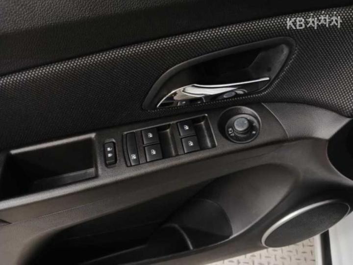 Chevrolet Cruze Amazing New 1.8 Gasoline LS 10