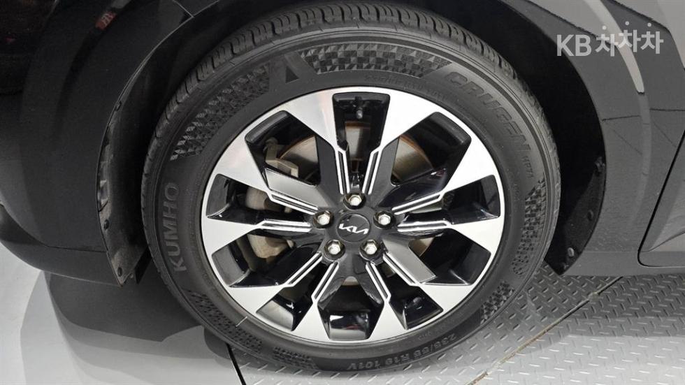 2022 - kia carnival