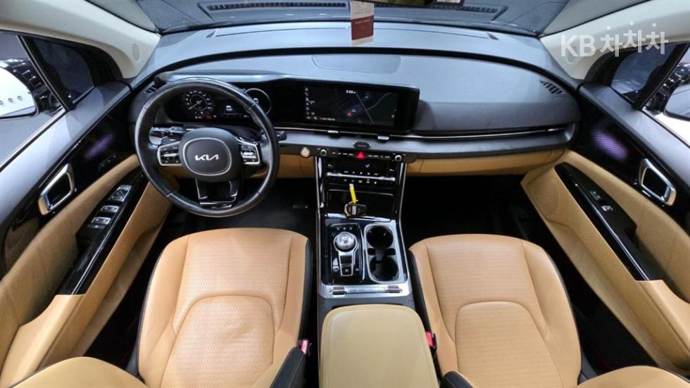 2022 - kia carnival