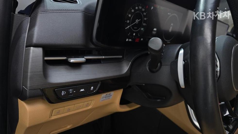 2022 - kia carnival