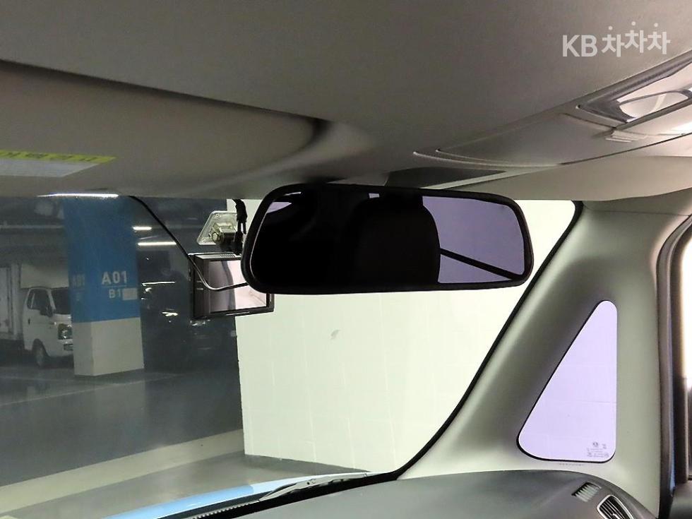 2020 - kia ray