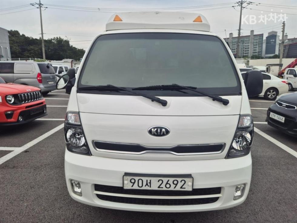2014 - kia bongo iii