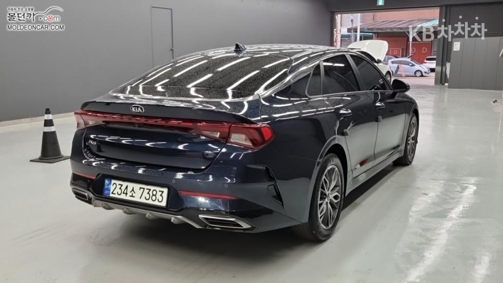 2021 - kia k5
