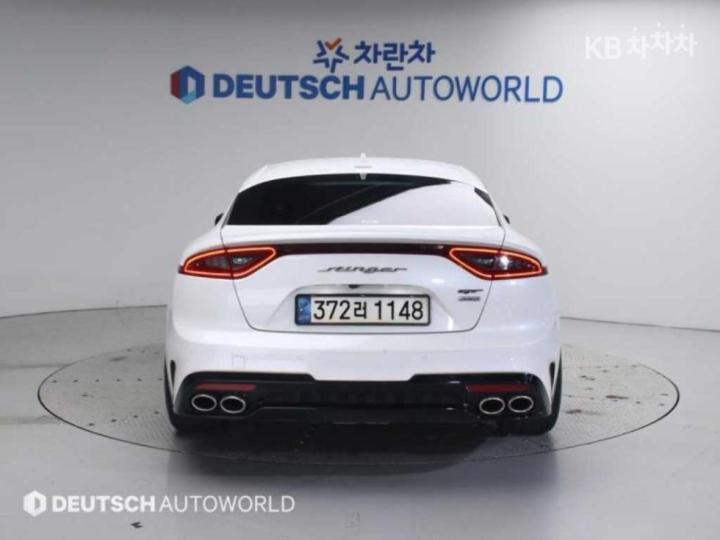 Kia Stinger 3.3 Turbo 4WD GT 5