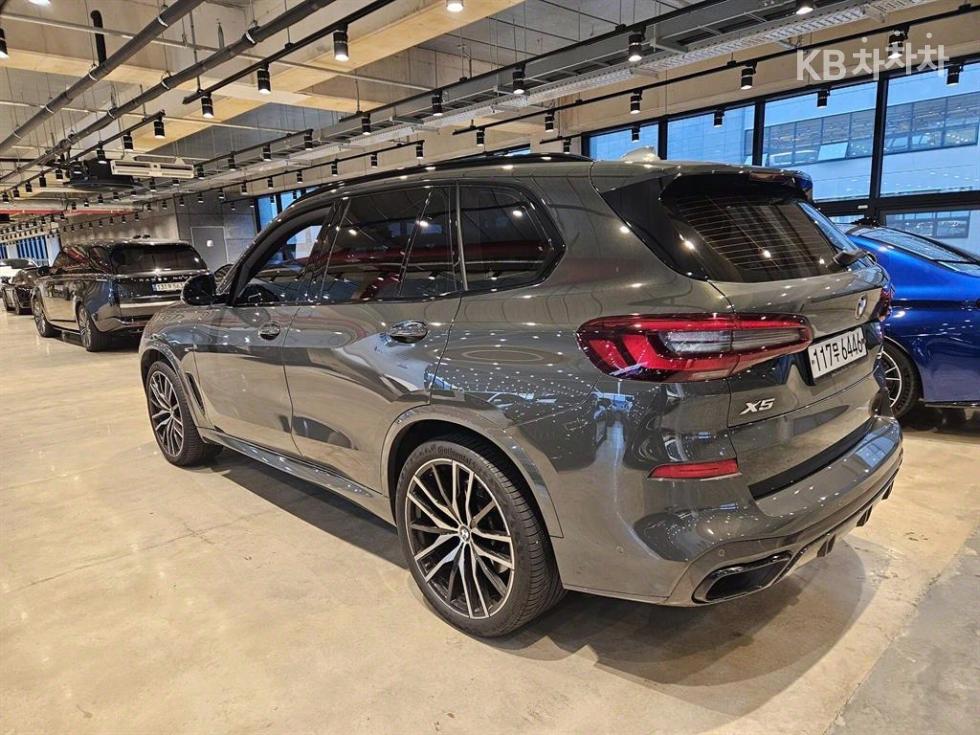 BMW X5 — miniaturë 7