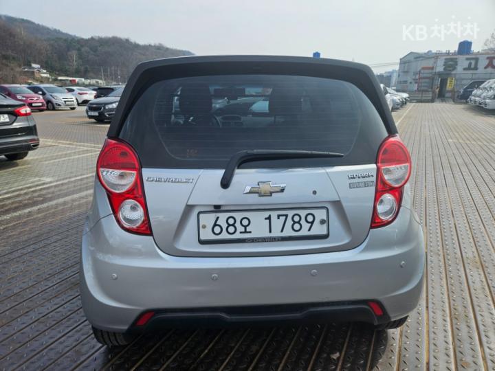 Chevrolet Spark Van Van 5