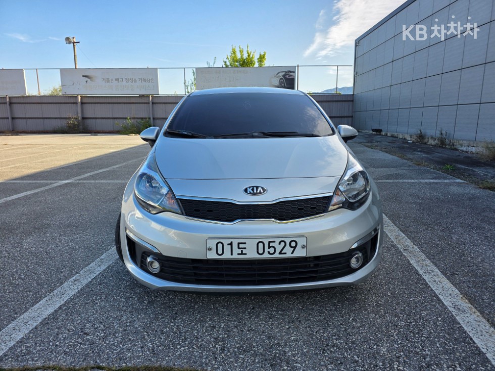 2016 - kia pride