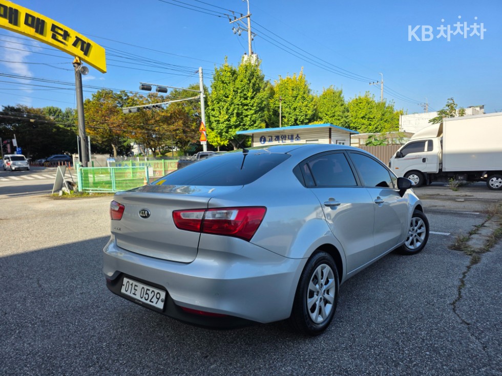 2016 - kia pride