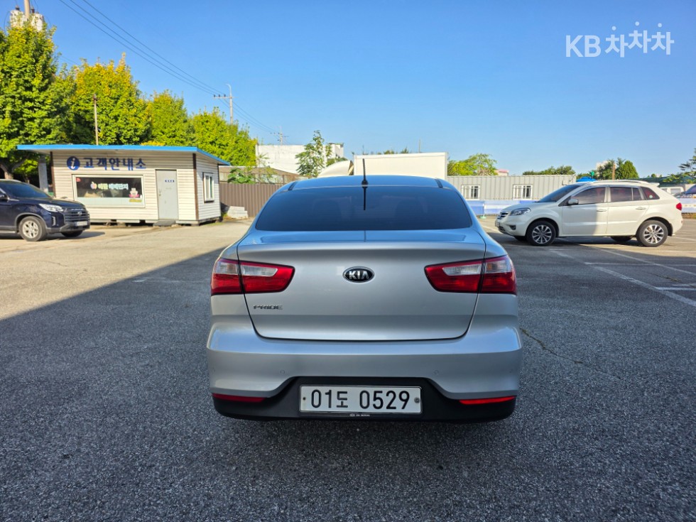 2016 - kia pride