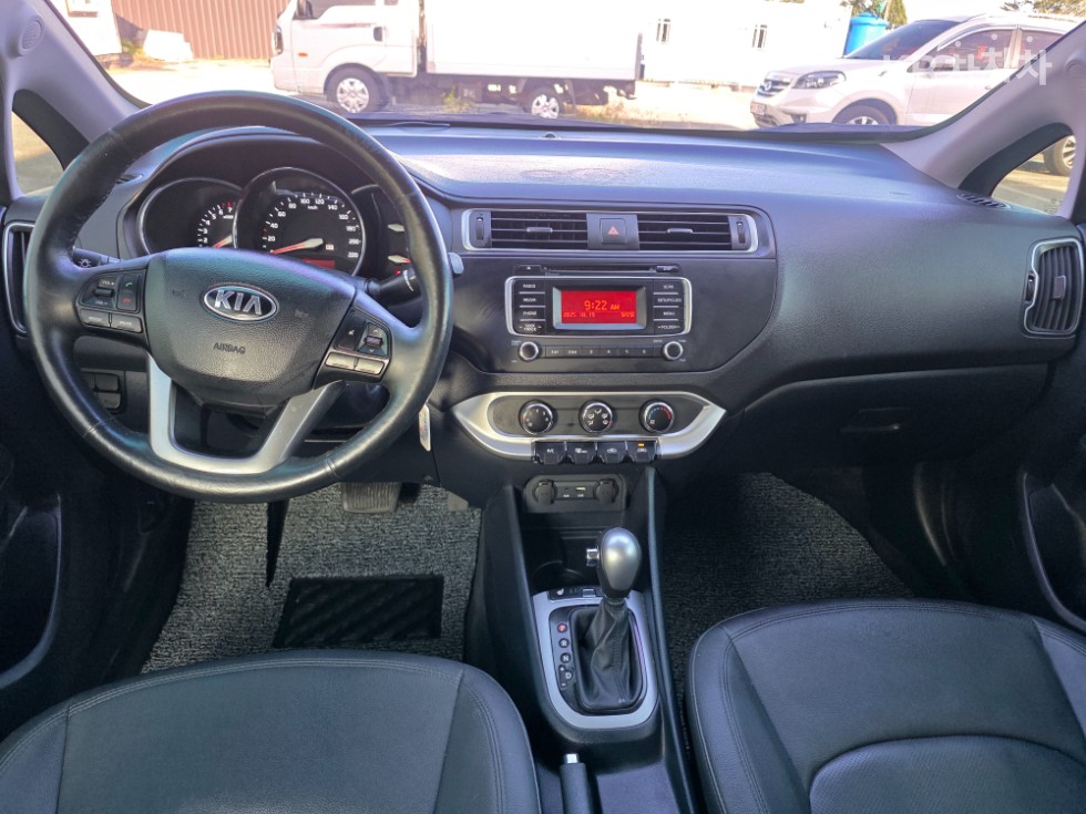 2016 - kia pride