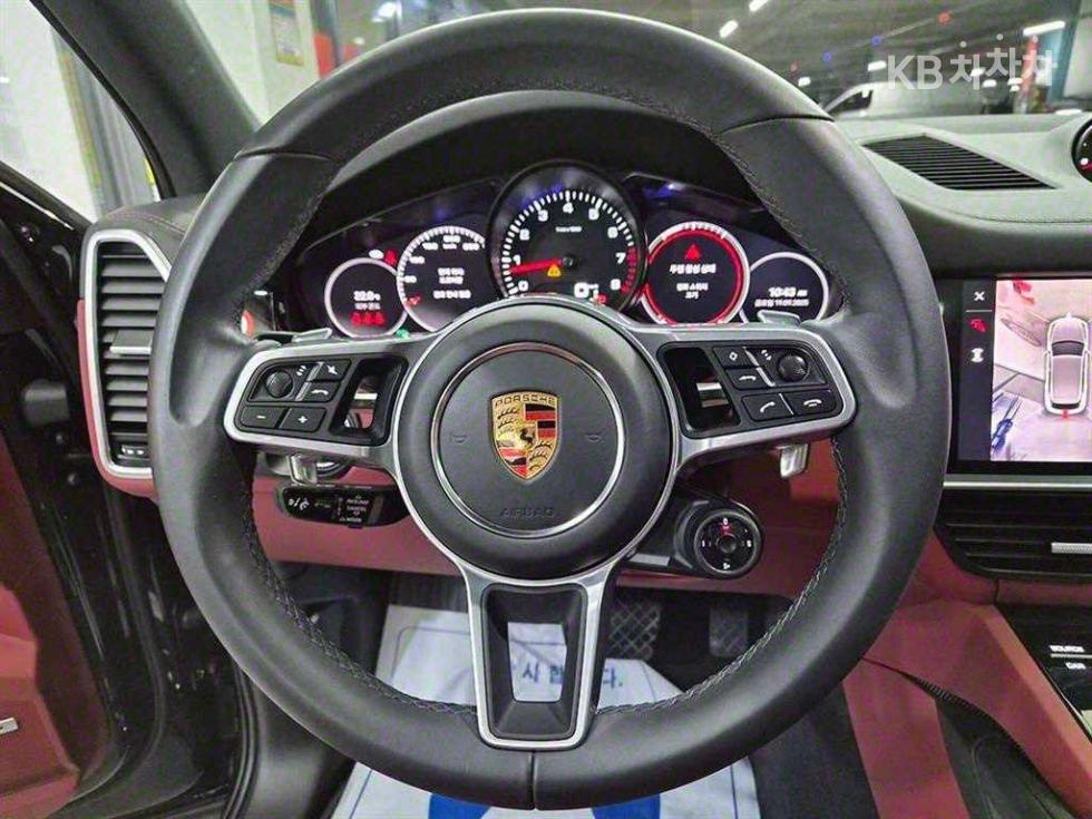 Porsche Cayenne — miniaturë 9