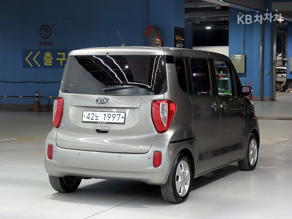 2013 - kia ray